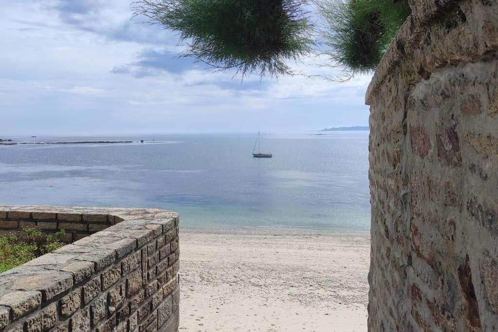 Chez Louisette Centre Ville Et Plages A Pied! كونكارنو المظهر الخارجي الصورة